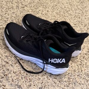 HOKA Clifton 8 Running Shoes